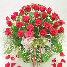 Basket of 100 red roses